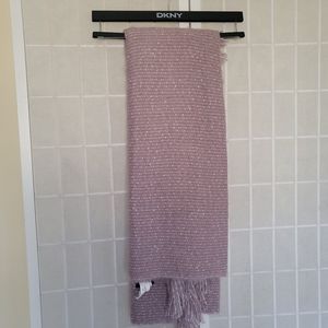 DKNY Pink Blanket Trow NWT